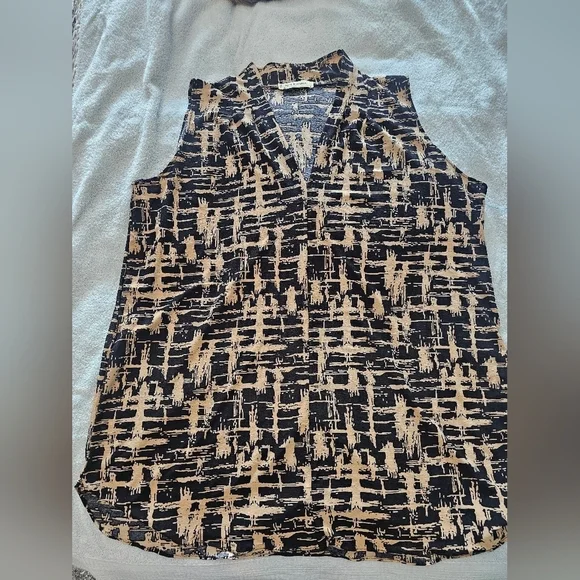 Jon & Anna Abstract Print Sleeveless Blouse Black Tan – Size Large