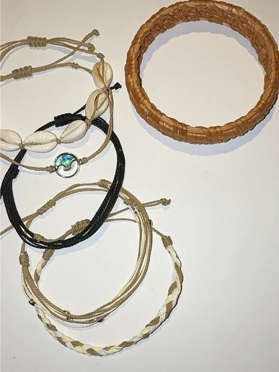 Boho Beach Bracelet Set Shell and Natural Woven Raffia Bracelet