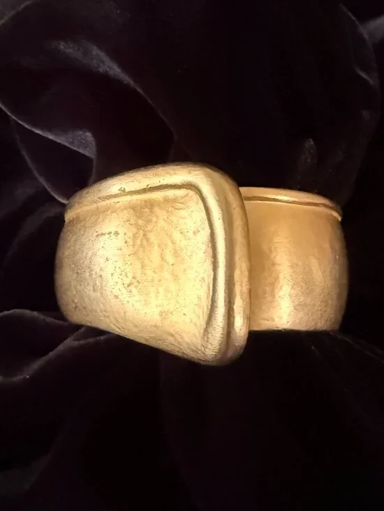 Les Bernard Vogue Matte Gold Hinged Bangle Bracelet VO