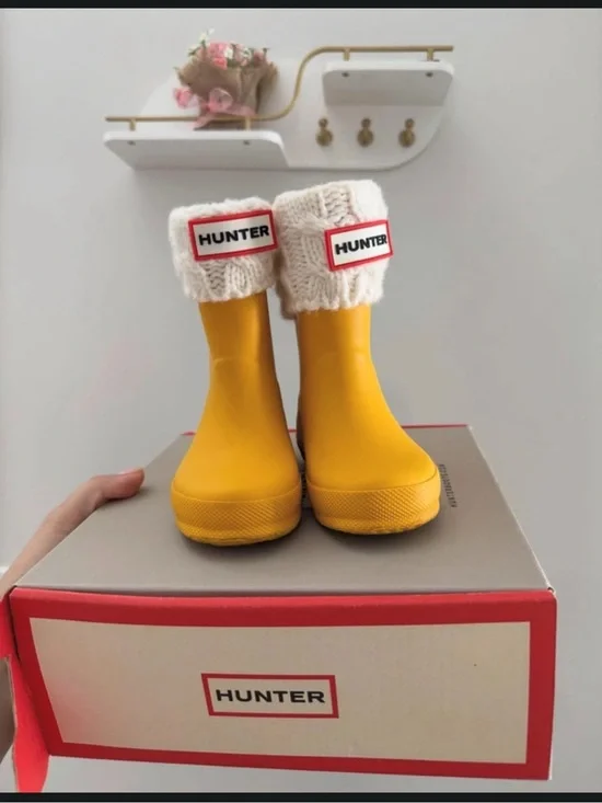 Hunter Kids Bright Yellow Rain Boots with Cream Knit Cuffs