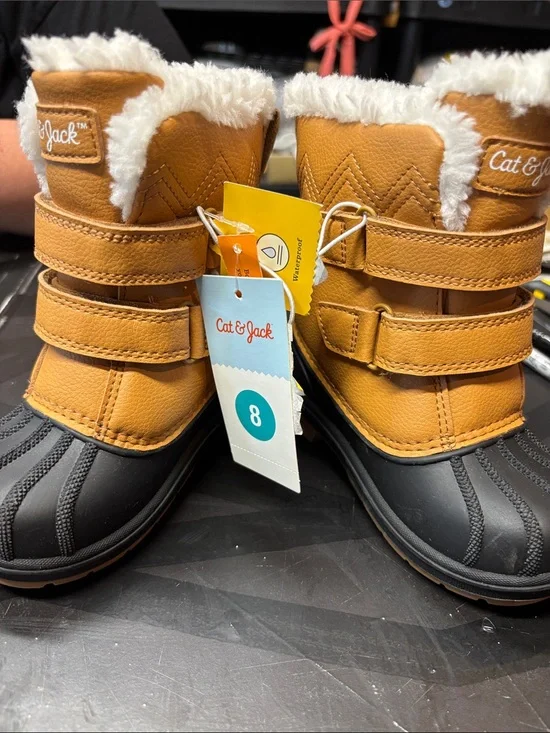 Cat & Jack Tan and Black Kids Waterproof Winter Boots b190