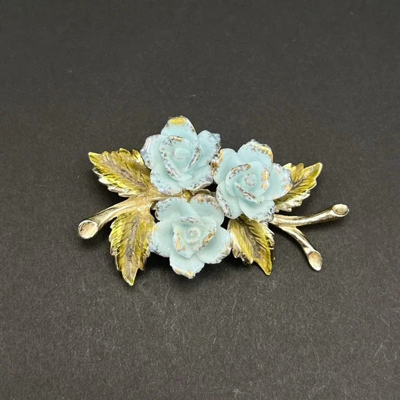 Vintage Coro Brooch Blue Roses Green Leaves Gold Tone‎ Floral Cottagecore Spring