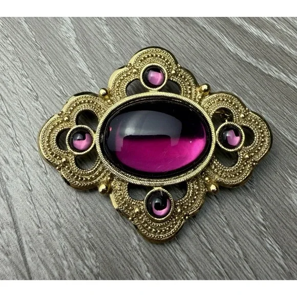 Vintage Ornate Gold Tone Brooch Pin Large Purple Glass