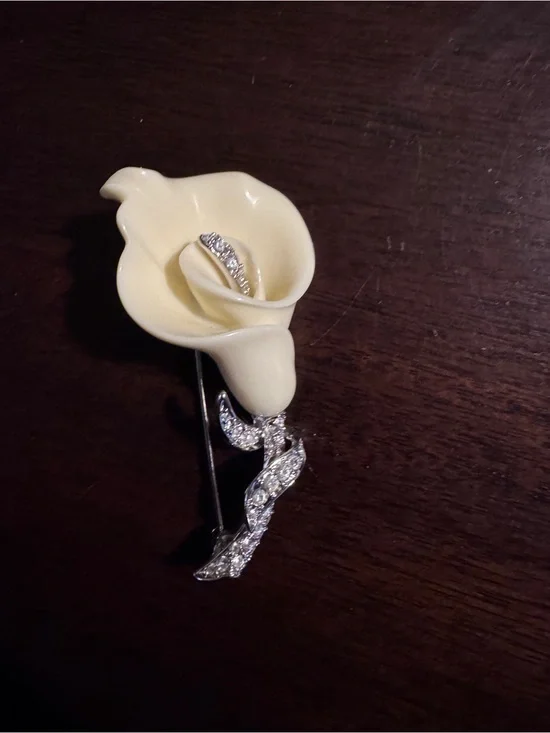 Nolan Miller Cream Calla Lily Brooch with Silver Crystal Stem