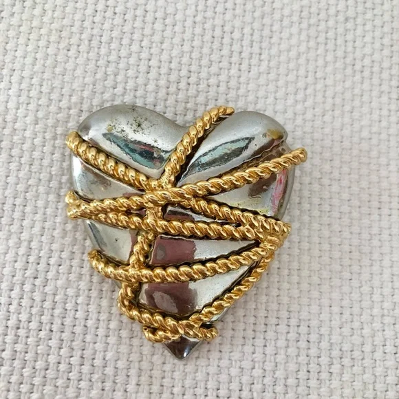 Gold & Silver Heart Rope Wrapped Brooch Big love vintage
