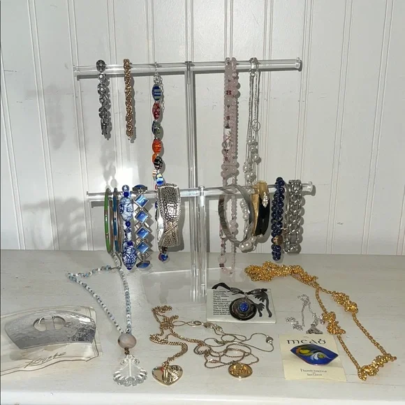 Lot Vintage necklaces & bracelets Coro Monet rmn