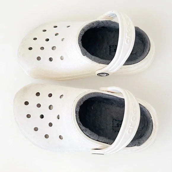 Crocs | Unisex Lined Toddler Girls Size  C10 Classic Clog White Slide Fur