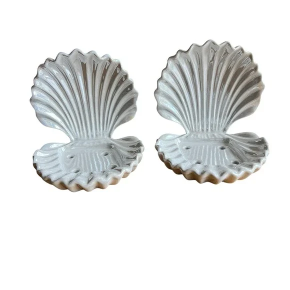 Bath & Body Works Sea Clam‎ Shell White Iridescent Soap Holder Seashell Lot of 2
