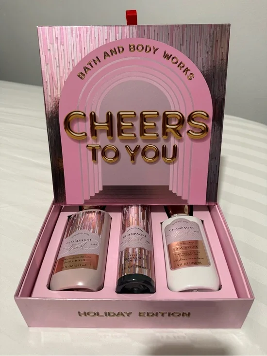 Bath & Body Works Pink Cheers To You Holiday Body Care Gift Set