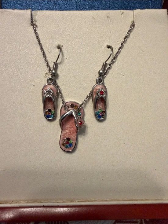 Pink Flip-Flop Pendant Necklace and Earrings Set