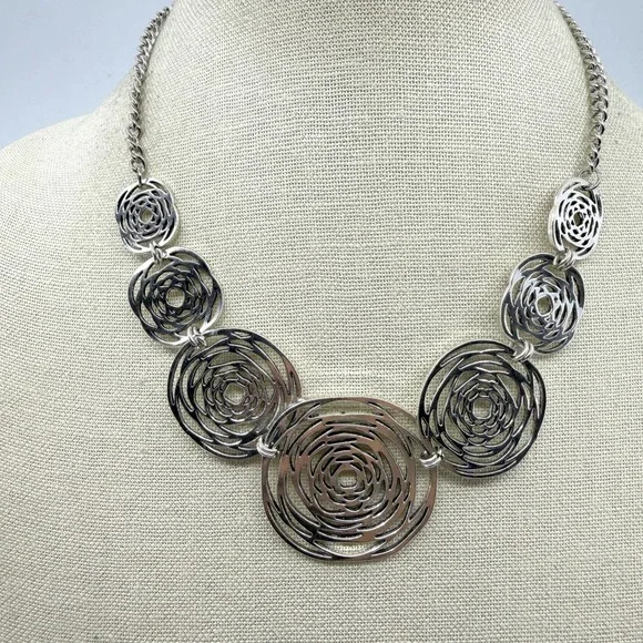 Necklace Silver Tone Spiral Rose Disc Statement Vintage Floral Boho Bib Chain