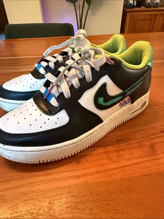 AirForce 1 LV8 Grafitti low tops. Youth size 5/Women’s size 6.5.