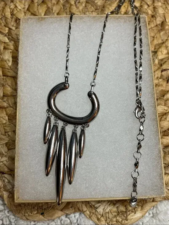 Stella & Dot Nahla Necklace Long Silver Tone Pendant