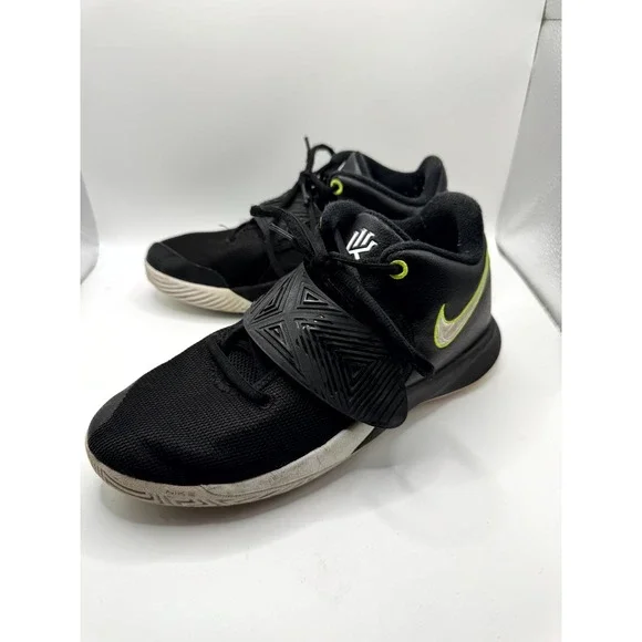 Nike Kyrie Flytrap 3 GS‎ BQ5620-001 Boys 6.5 Sneaker Black Volt Mesh Basketball