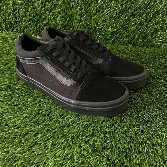Vans Old Skool Sneaker‎ Shoe Triple Black Suede Canvas Youth Size 3 Sk8