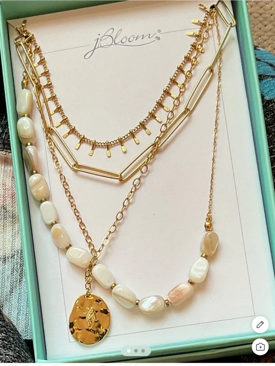 Jbloom Gold & Cream Layered Beaded Pendant Necklace