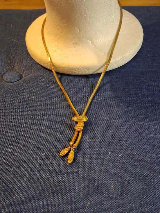Vintage Gold Knot Lariat Necklace with Textured Tassels