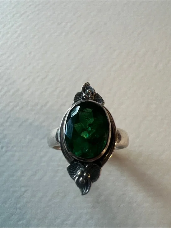 Sterling Silver Green Oval Gemstone Floral Ring