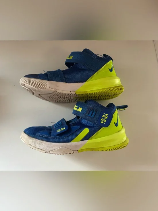 Nike Kids Blue & Neon Yellow Hook-and-Loop Sneakers