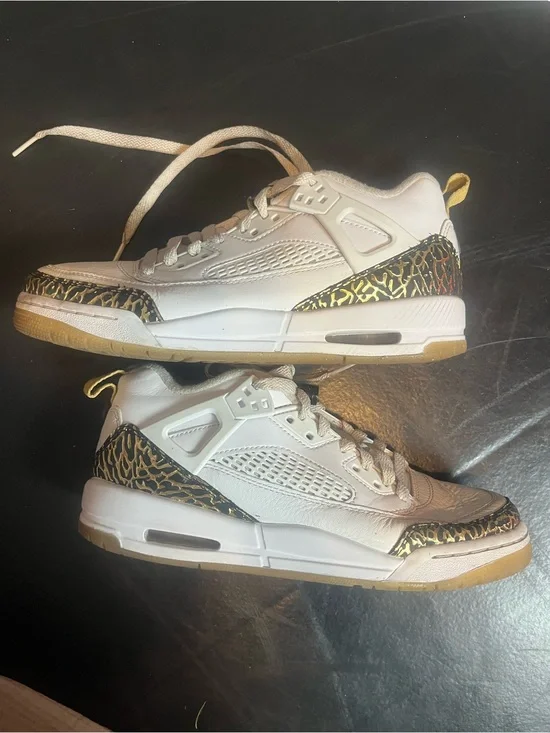 Boys 6.5Y Jordan Spizike Low 