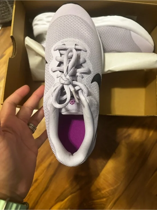 Nike Kids Sneakers - Light Lavender & Black with Purple Insole