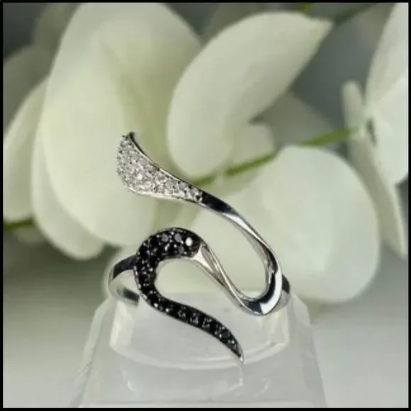 ✨2✖️Host Pick✨ White Sapphire Australian Black Sapphire Solid .925 Swirl Ring