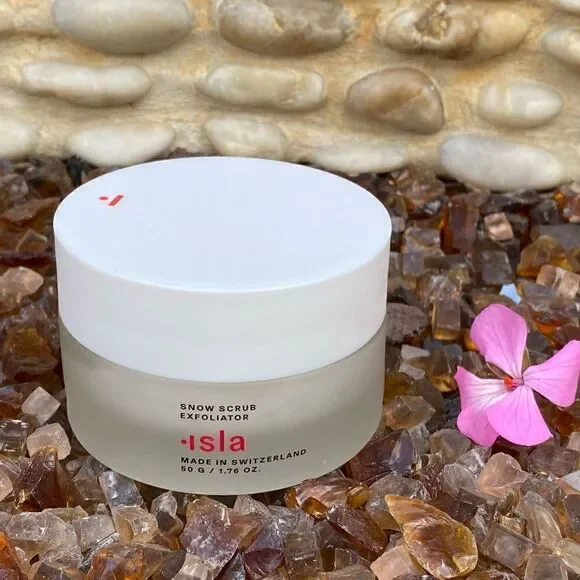 New in Box Isla Snow Scrub Exfoliator Treatment 1.76 oz Fruit Enzymes