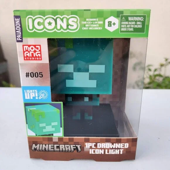 NEW Paladone Minecraft Skeleton Icon Light Nightlight Night Light Decor Bedroom