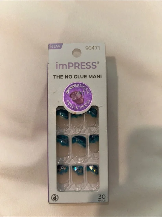 imPRESS Press-On Nails Beige with Teal Glitter French Tips