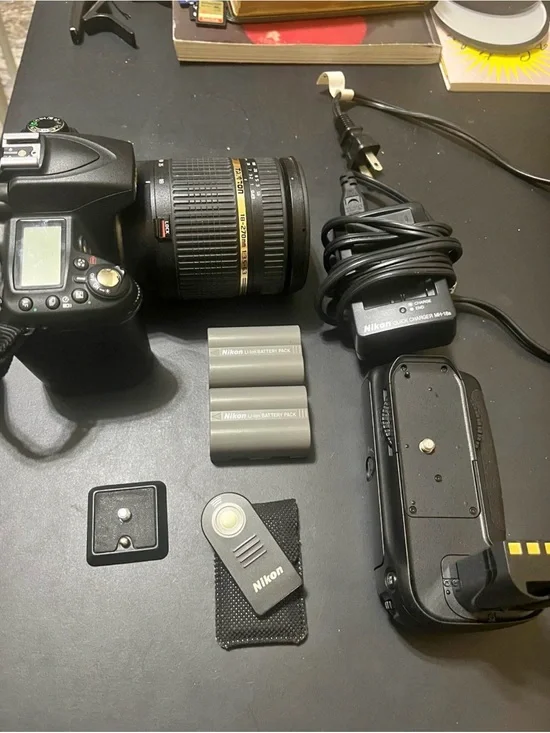 Nikon Black DSLR Camera Kit with Zoom Lens and Accessories