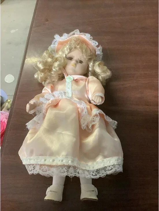 Porcelain Musical Wind Up Victorian Doll Plaid Dress