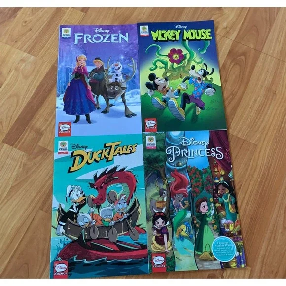 Bundle‎ of 4 Disney Comics