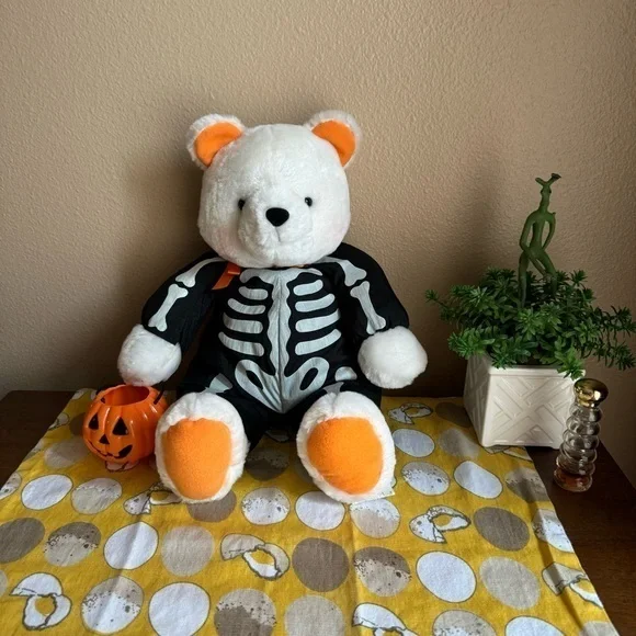 Hallmark Vintage little Brandon Trick or Treat teddy bear