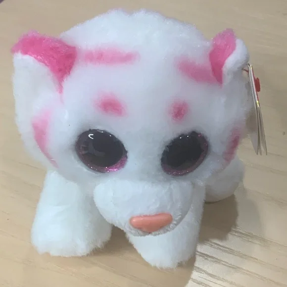 Ty Plush Cat “Tabor” Toy with Pink Highlights Brand New with Tags