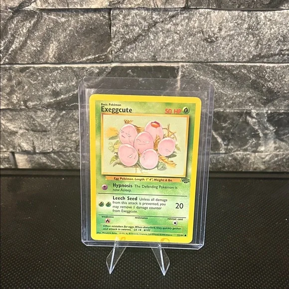 Pokemon 52/64 Exeggcute 1999 Vintage card from Jungle Set M/NM‎