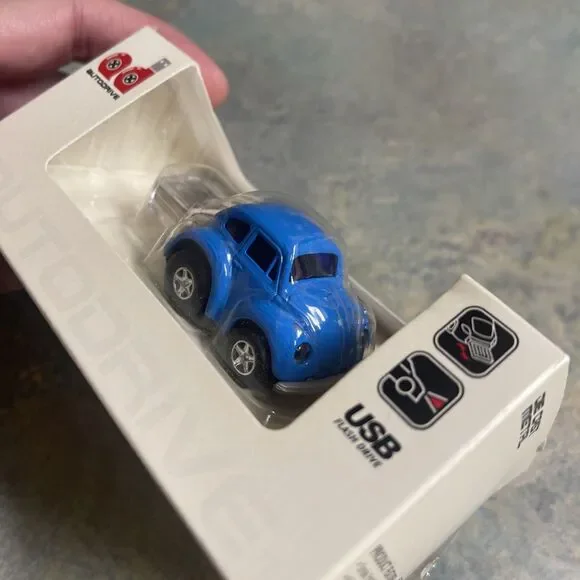 Autodrive VW Beetle Die Cast Metal USB Flash Drive NIB 4 GB Blue Volkswagen