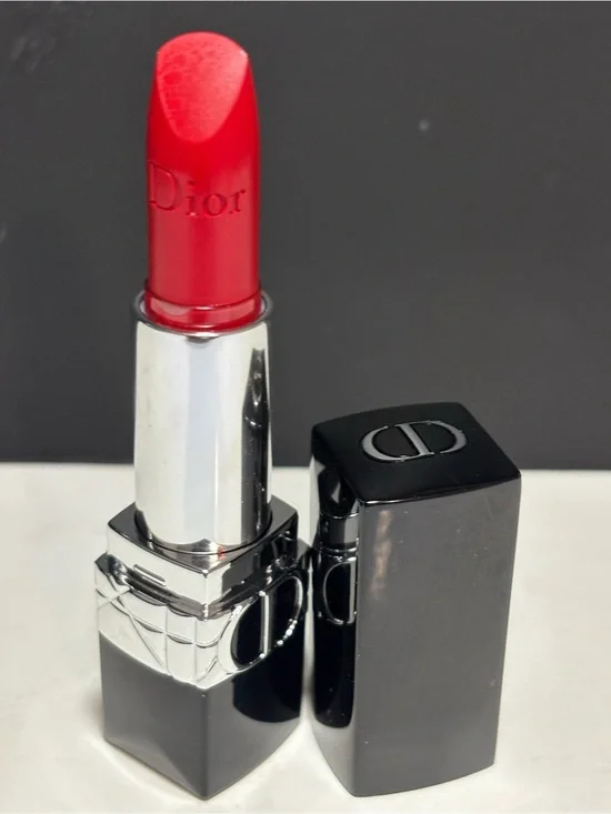 Rouge DIOR - 999 Matte lipstick