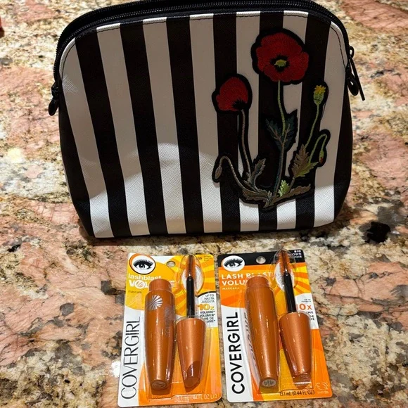 COVERGIRL LashBlast Mascara with Black and White Striped Floral Bag