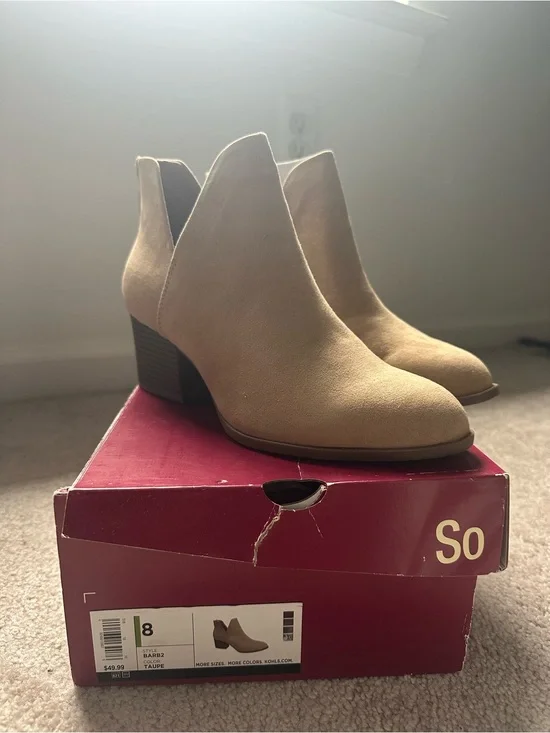 SO Taupe Cutout Ankle Booties