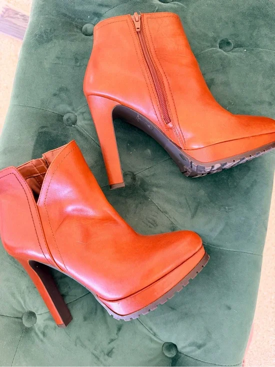 Women's High-Heel Platform Ankle Boots in Rust Orange