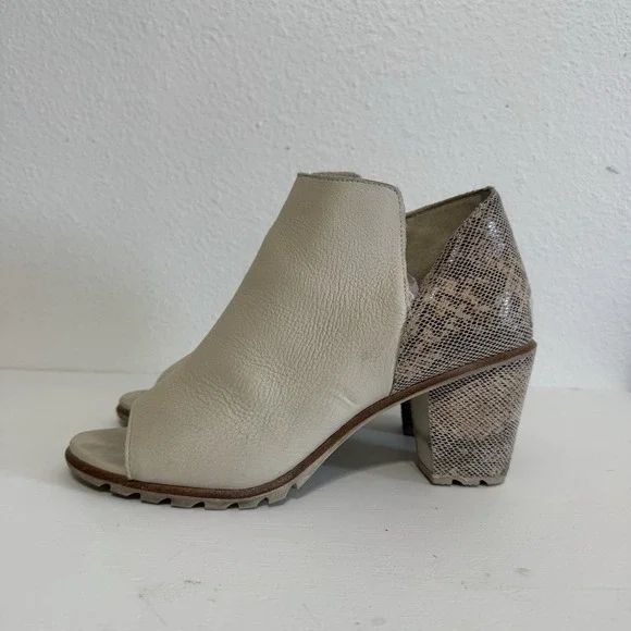 Sorel Nadia Beige‎ & Snakeskin Leather Peep Toe Ankle Booties Womens Size 9