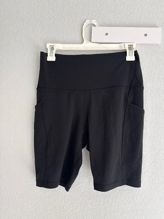 Lululemon Align 8” Shorts with pockets