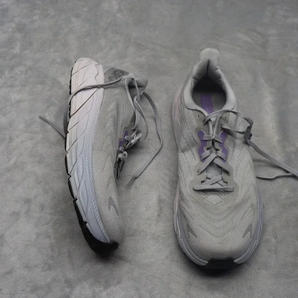 Hoka‎ Women 10.5D Wide Athletic Shoes Grey Arahi 6 Lightweight Running Chunky