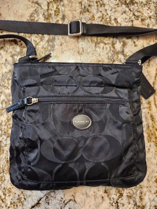 Coach Handbag Black Getaway Signature Nylon File Crossbody Bag  F77408 EUC Light
