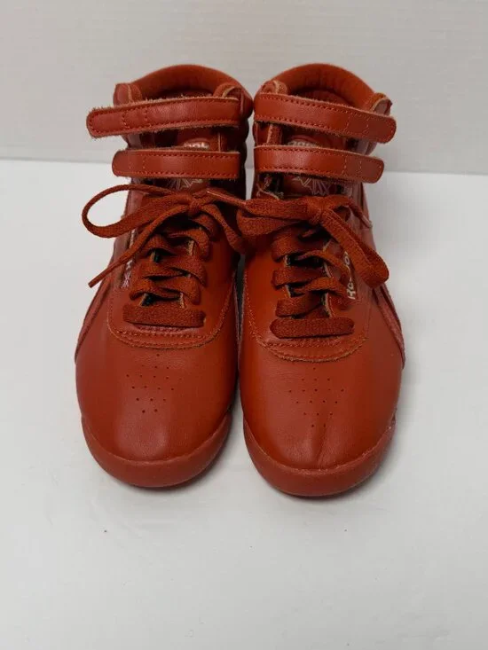 Reebok Classic Womens Red Freestyle Hi Fashion Sneakers GV6724 100005871 F/S HI