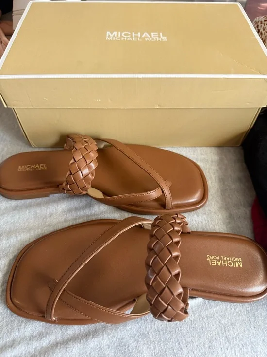 Michael Kors Alba Thong Slide