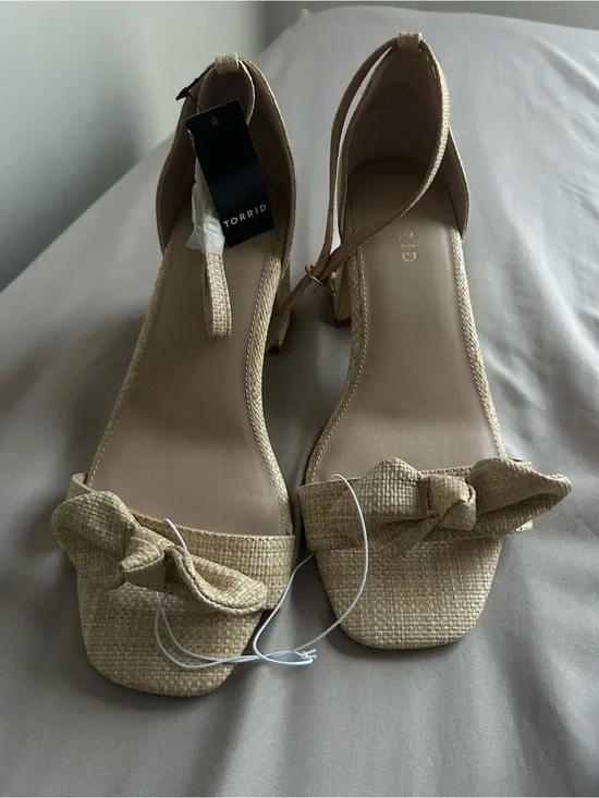torrid Neutral Beige Bow Block-Heel Sandals