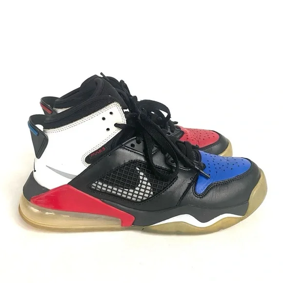 Air Jordan Mars 270 GS 