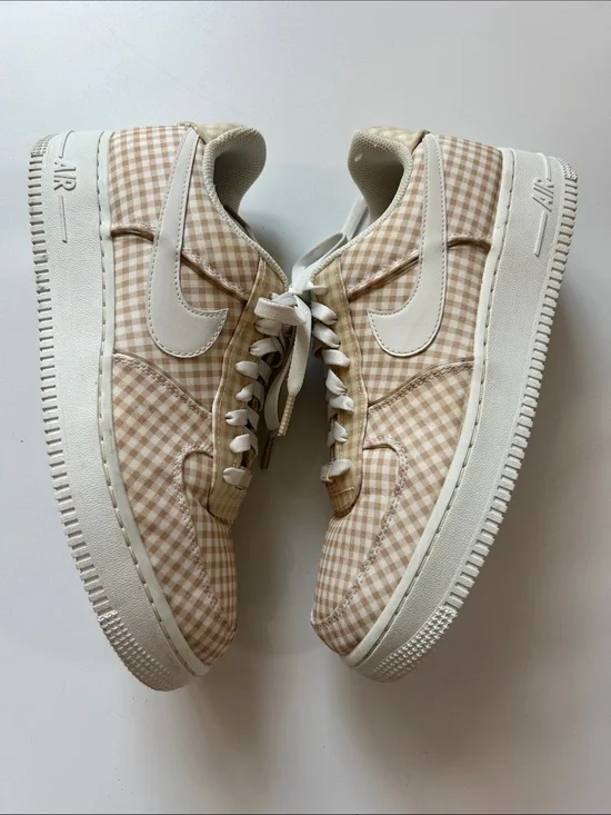 Women’s Nike Air Force 1 One Gingham Low Beige Shoes Sneakers size 10