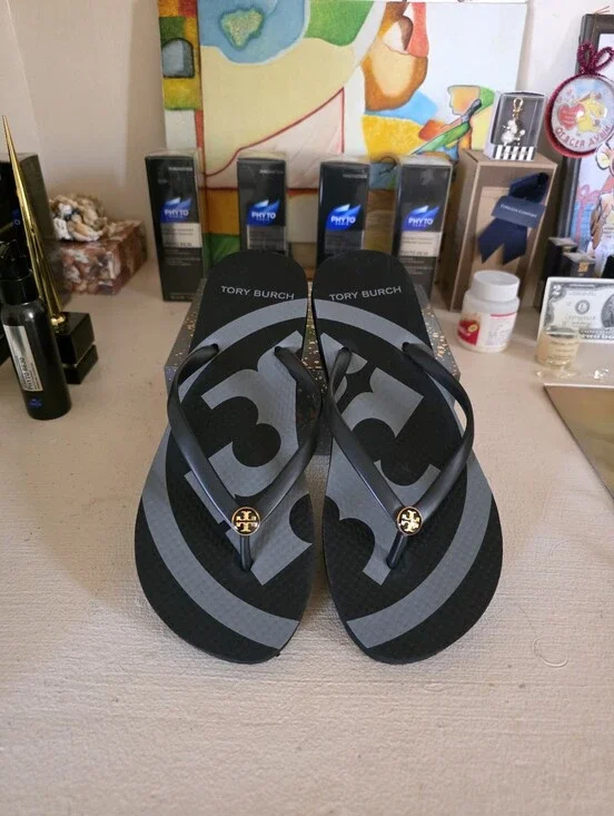 Tory Burch Flip Flops 9 M Discontinued design